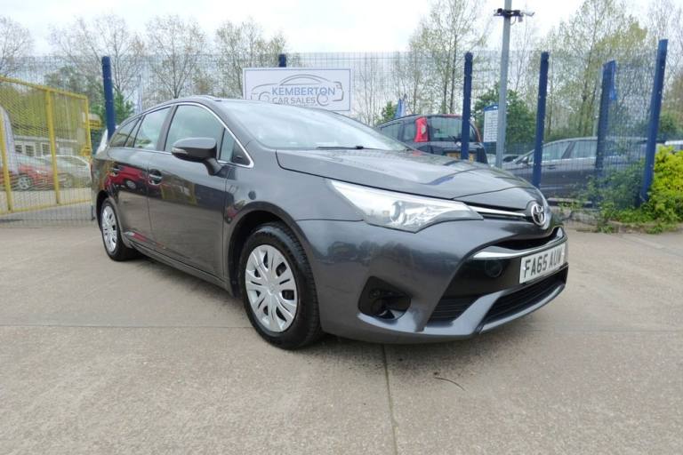 2016 Toyota Avensis 1.6 D-4D Active Touring Sports 5dr Diesel Manual Euro 6 (s/s) (112 bhp) Estat...
