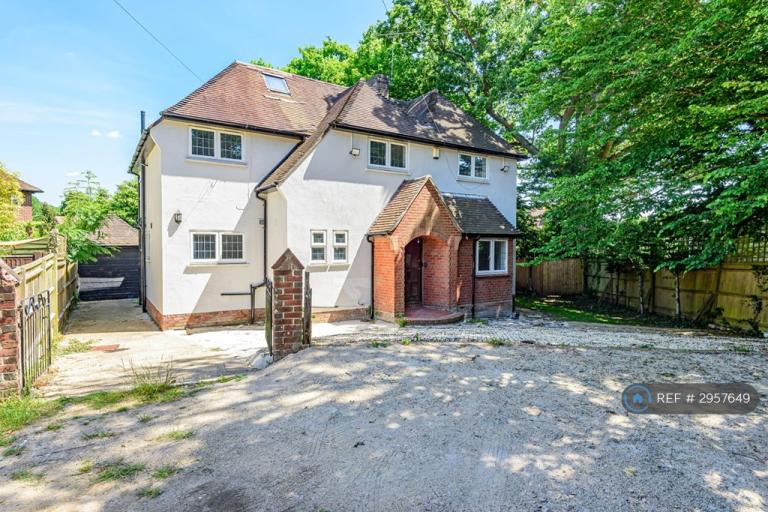 4 bedroom house in Oaklands Way, Southampton, SO16 (4 bed) (#2957649)