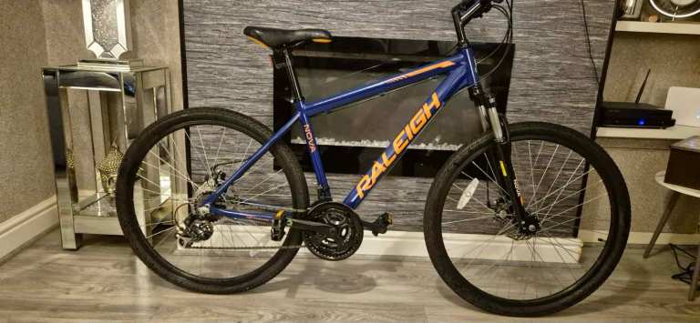 adult raleigh nova mountain bike
