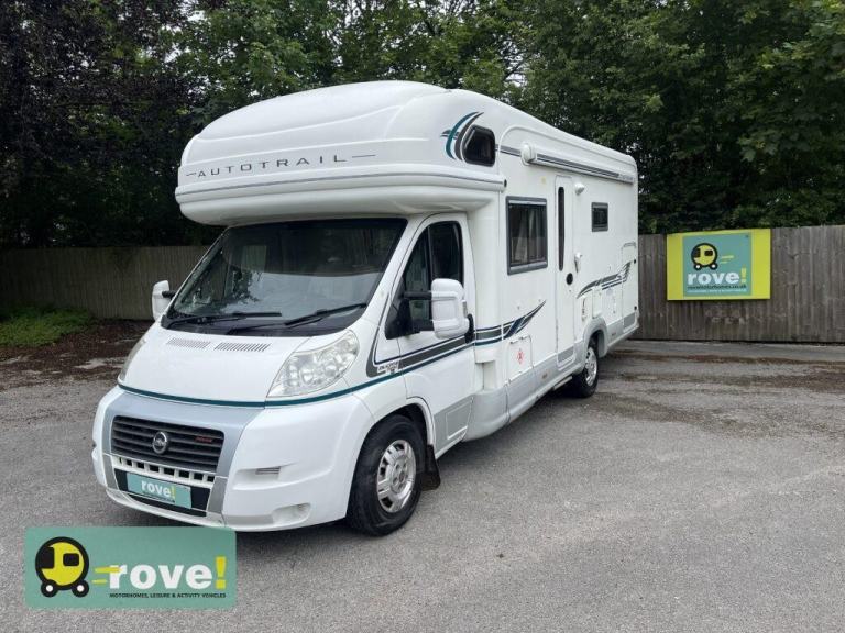 Auto-trail Cheyenne 696G 6 berth 2 belt end bedroom Motorhome