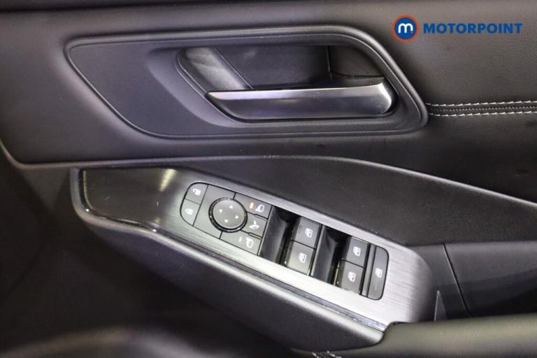 2023 Nissan Qashqai 1.3 DiG-T MH Acenta Premium 5dr SUV Petrol Manual