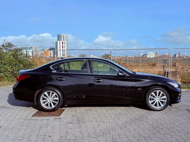 2017 Infiniti Q50 2.2d Executive 4dr SALOON Diesel Manual