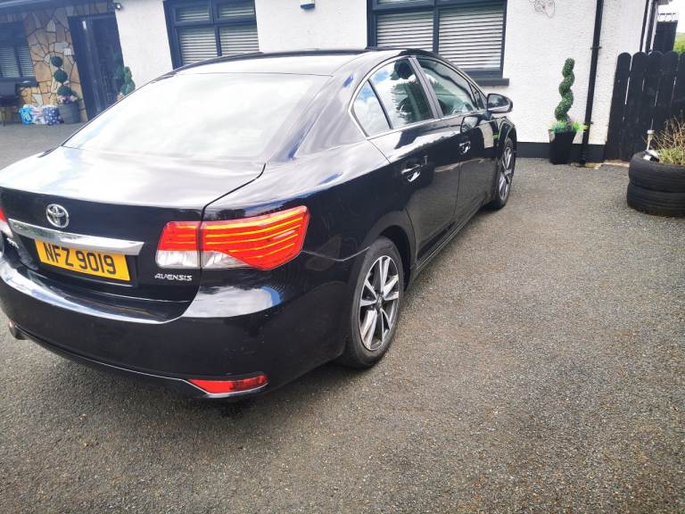 Toyota, AVENSIS, Saloon, 2013, Manual, 1998 (cc), 4 doors