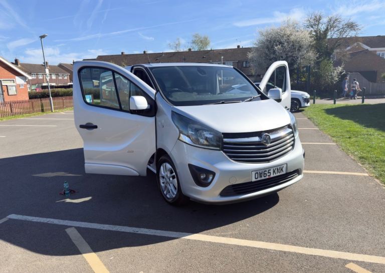 Vauxhall Vivaro Sportive 2015 LWB