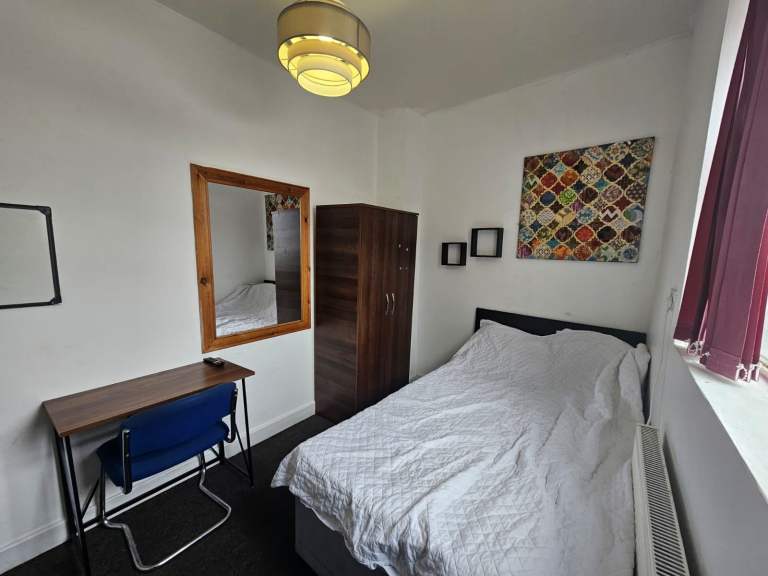 Single Room to Rent