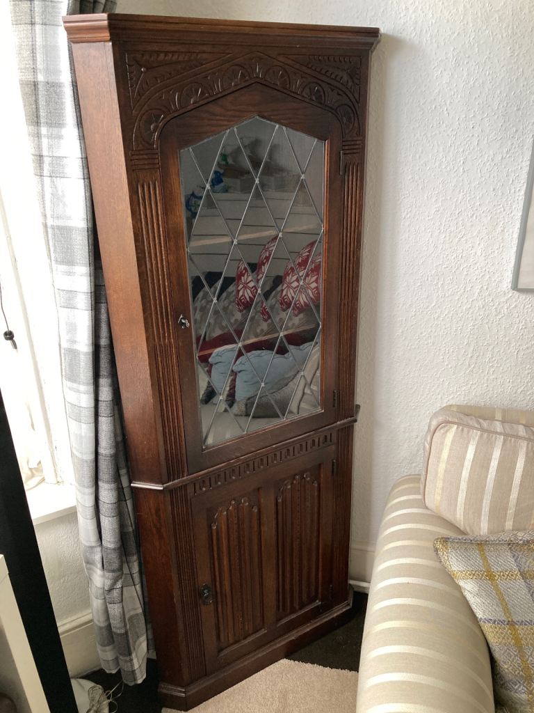 Solid wood corner cabinet (175x45cm)