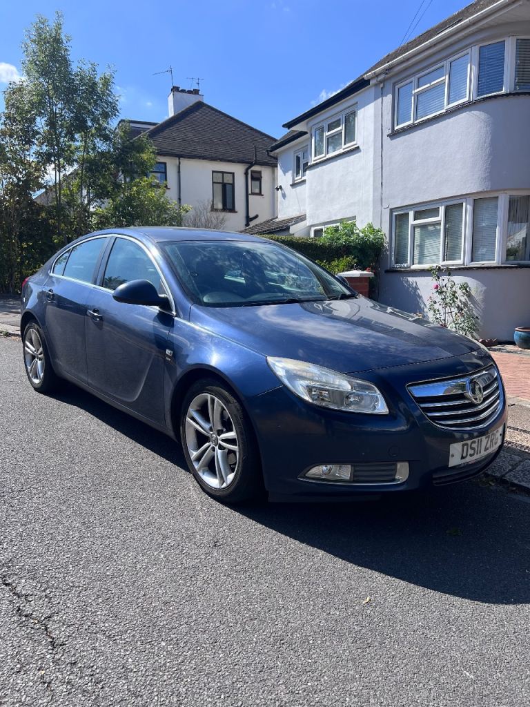 Vauxhall Insignia SRi 1.8 Petrol Manual 2011 5 door Hatchback