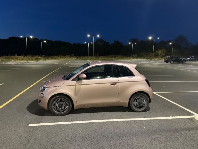 Fiat 500E electric 500 rose gold 