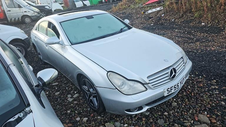 Mercedes engine bonnet bumper door wheel headlight 