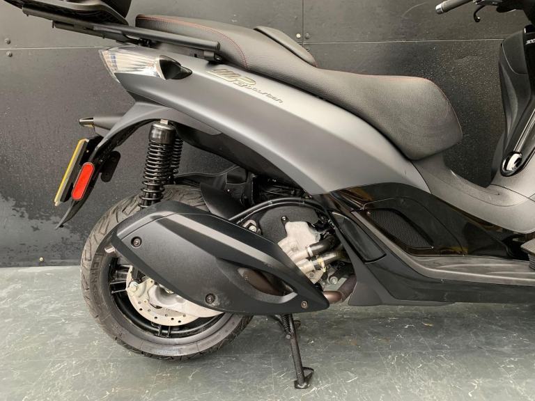 PIAGGIO MP3 300 YOURBAN LT LOW MILEAGE HPI CLEAR 