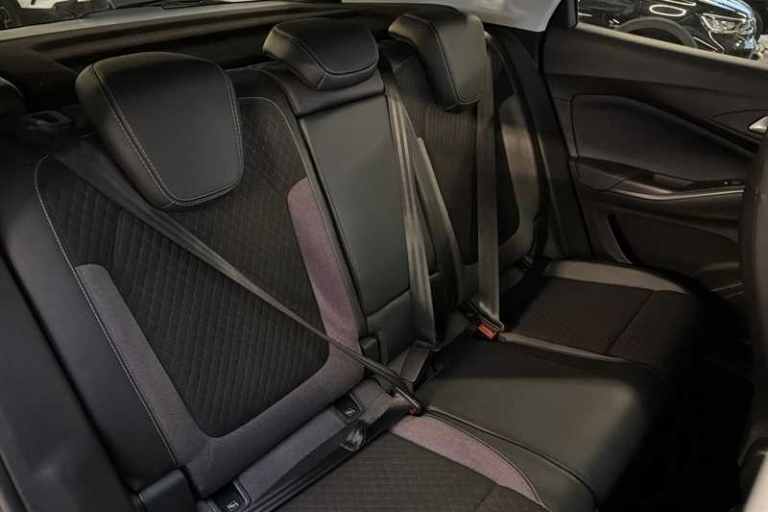 2021 Vauxhall Grandland X 1.5 Turbo D Griffin Edition 5dr HATCHBACK DIESEL Manual