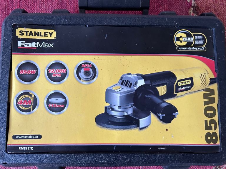 Stanley FatMax 850W Angle Grinder with Hard Case
