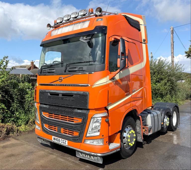 2018 VOLVO FH500 TRACTOR UNIT AIR-CON 6X2 HYDRAULIC WET KIT SLEEPER CAB EURO-6