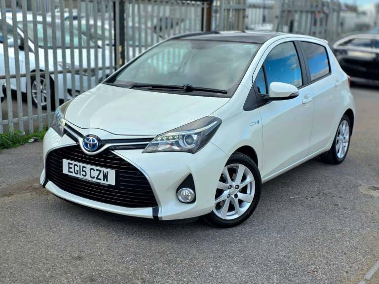 2015 Toyota Yaris 1.5 Hybrid Excel 5dr CVT HATCHBACK Petrol/Electric Hybrid Automatic
