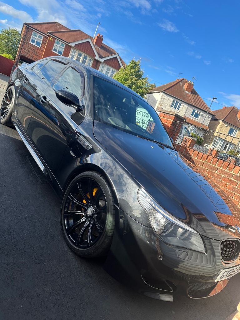 BMW, M5, Saloon, 2005, Semi-Auto, 4999 (cc), 4 doors