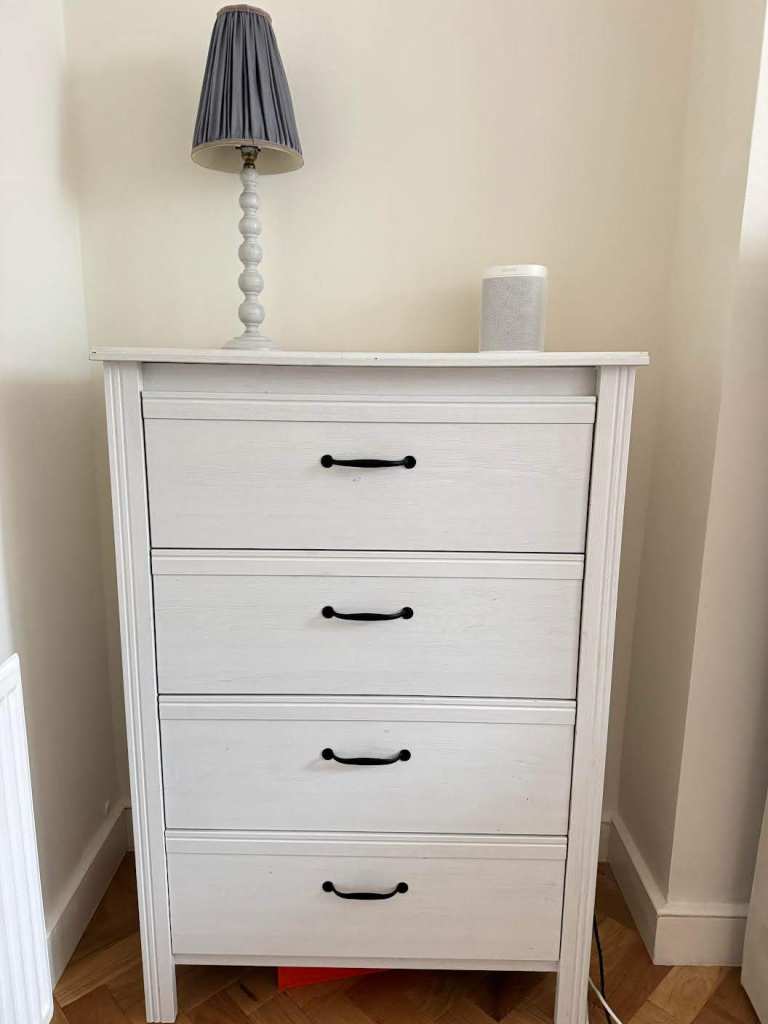 Chest of Drawers - FREE