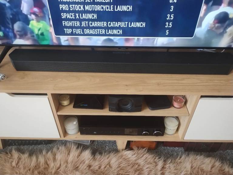 Samsung Q-symphony Q60c soundbar 