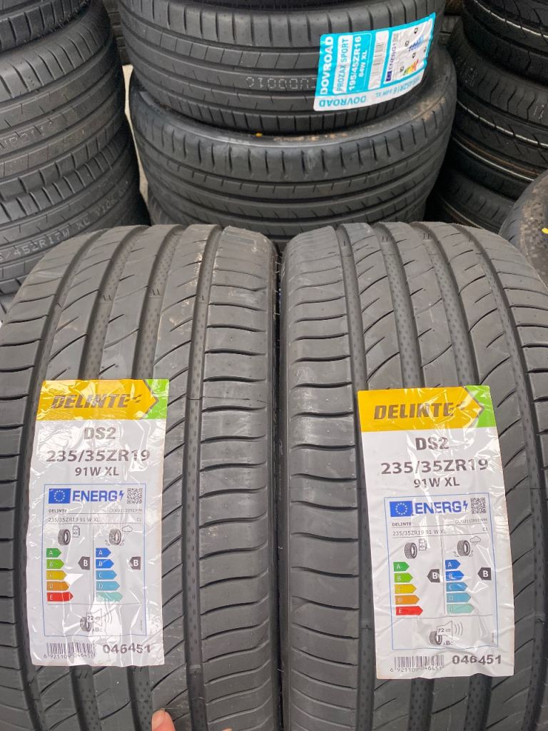 2 X 235/35/19 Delinte DS2 Tyres Fitting Included 