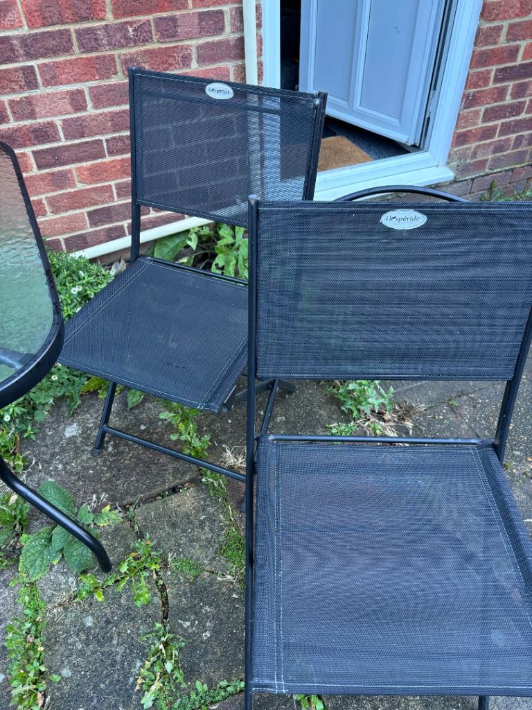 Garden Table & Chairs 
