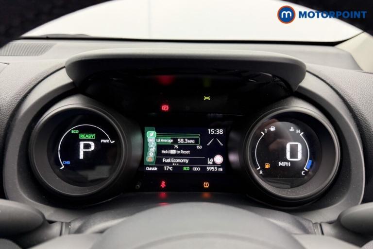 2022 Toyota Yaris 1.5 Hybrid Design 5dr CVT HATCHBACK PETROL/ELECTRIC Automatic