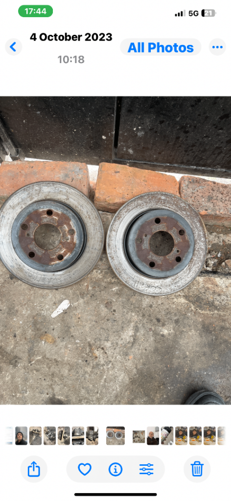 20reg Toyota Corolla estate rear discs 