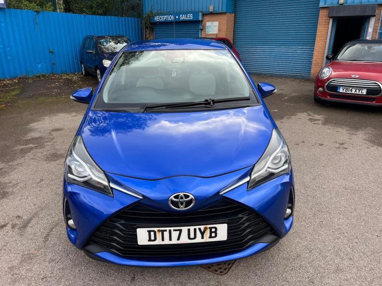 2017 Toyota Yaris 1.5 VVT-i Icon Tech Euro 6 5dr HATCHBACK Petrol Manual
