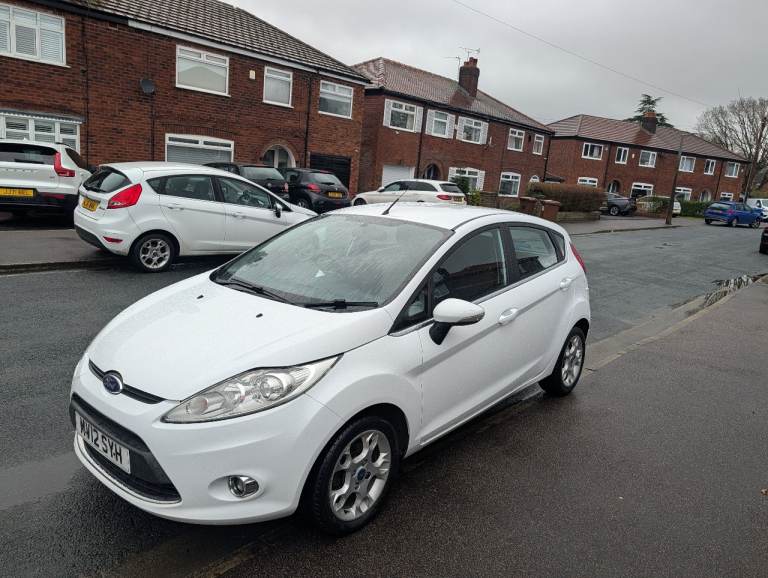 FORD FIESTA ZETEC 