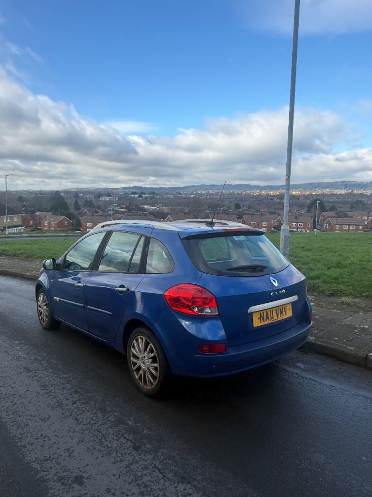 Renault, CLIO, AUTOMATIC Estate, 2011, Other, 1598 (cc), 5 doors