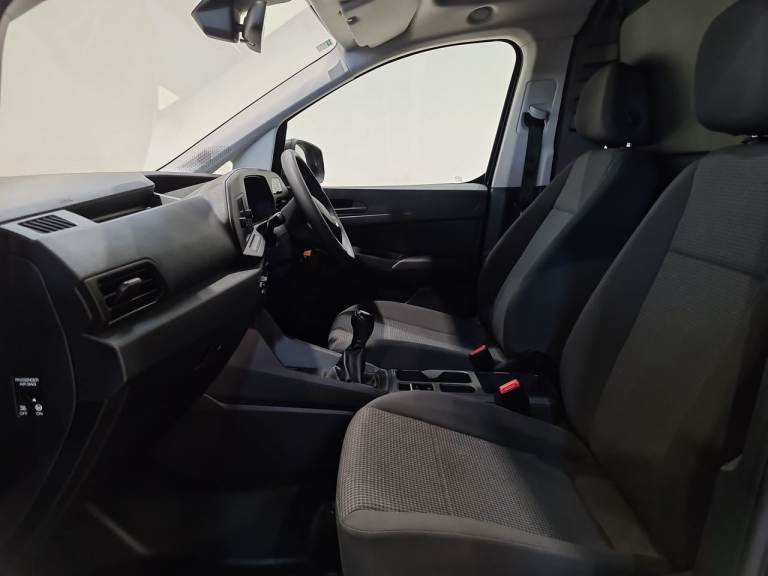 2021 Volkswagen Caddy 2.0 TDI C20 COMMERCE 75 BHP SWB Panel Van Diesel Manual