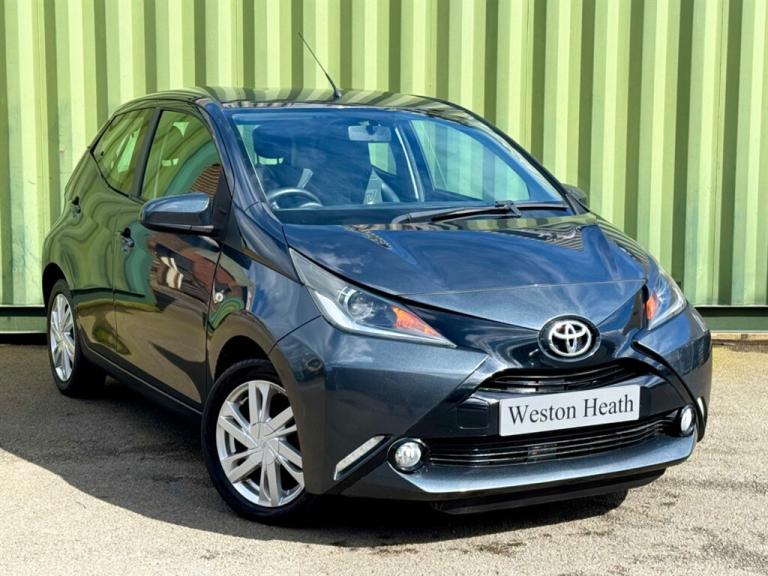 2015 Toyota AYGO 1.0 VVT-i x-pression Hatchback 5dr Petrol Manual Euro 5 Euro 5 (68 ps) Hatchback...