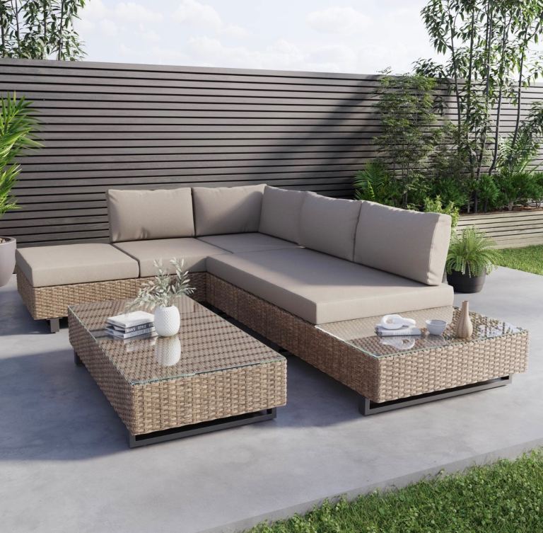 Outdoor corner sofa