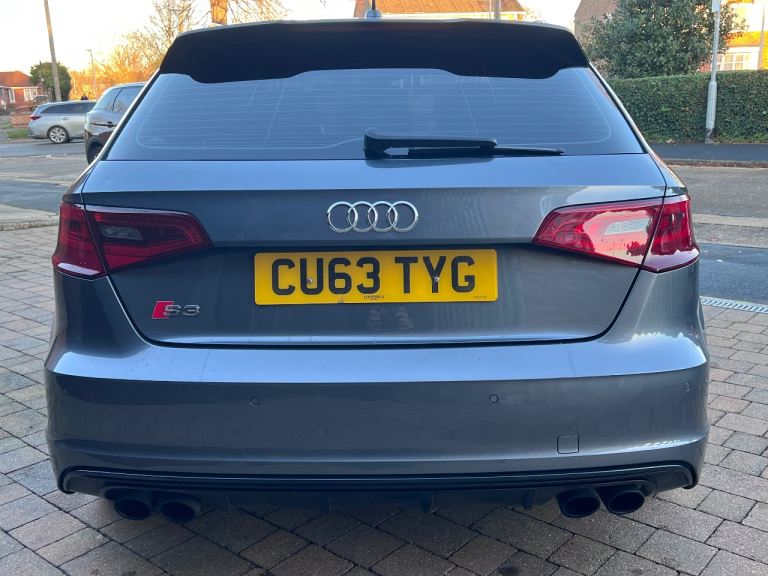 Audi s3 s Tronic - Audi service history + 2 keys