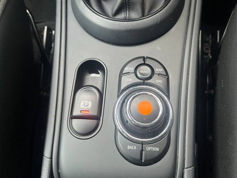 2019 19 MINI COUNTRYMAN 1.5 COOPER SUV 5DR PETROL STEPTRONIC EURO 6 (S/S) (136 P