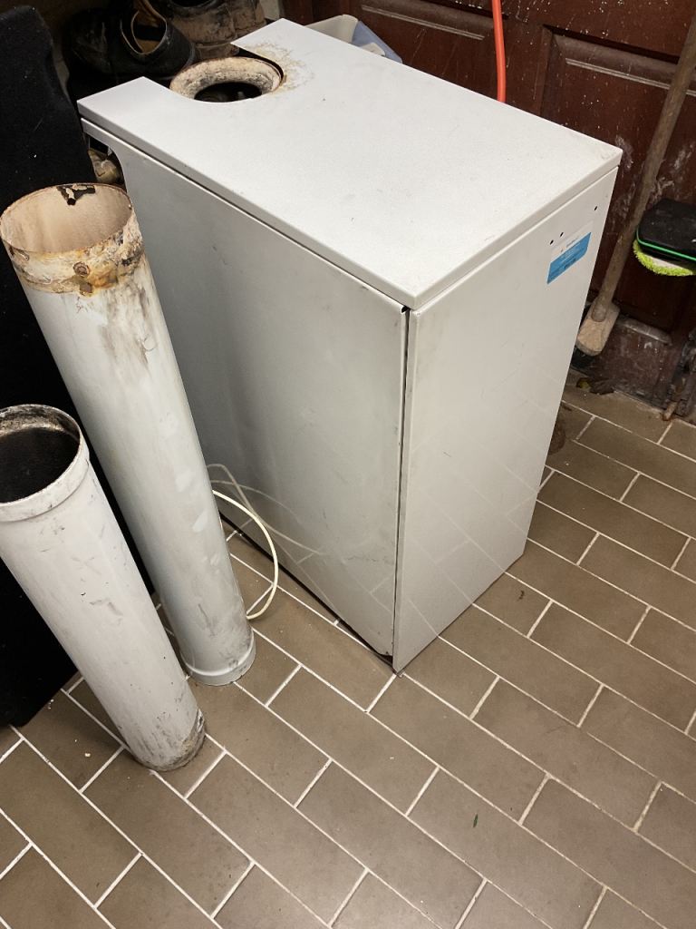 Worcester Bosch 70/90 oil fired heating system 
