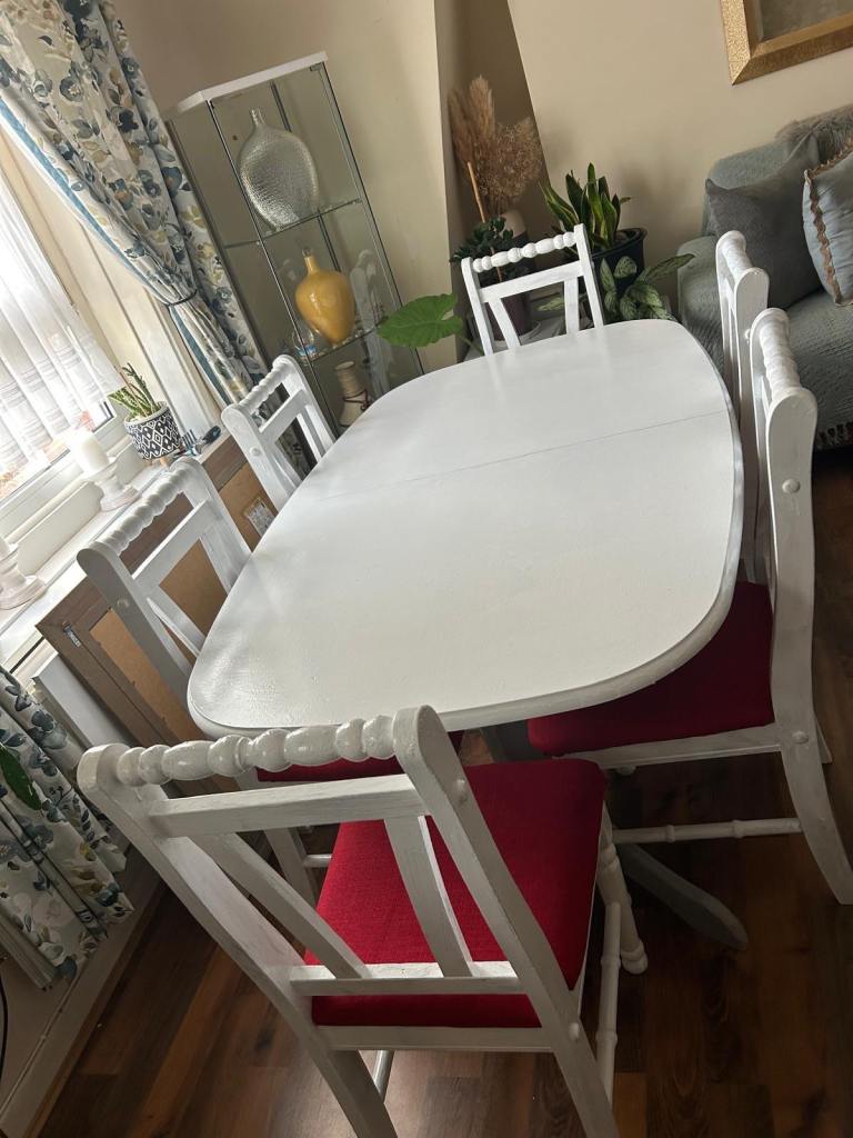 Free delivery of white dining table and six chairs for sale 