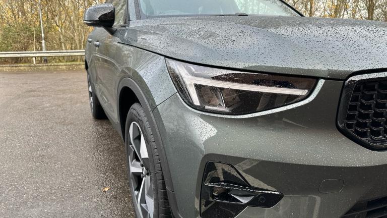 2025 Volvo XC40 2.0 B4P Plus Dark 5dr Auto Petrol Estate Estate Petrol Automatic