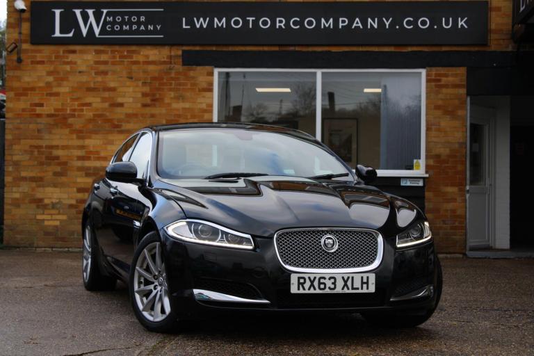 2013 Jaguar XF 3.0d V6 Premium Luxury 4dr Auto [Start Stop] SALOON DIESEL Automatic