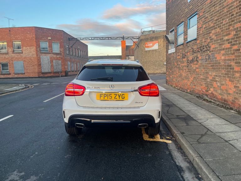 Mercedes-Benz, GLA, Estate, 2015, Semi-Auto, 2143 (cc), 5 doors