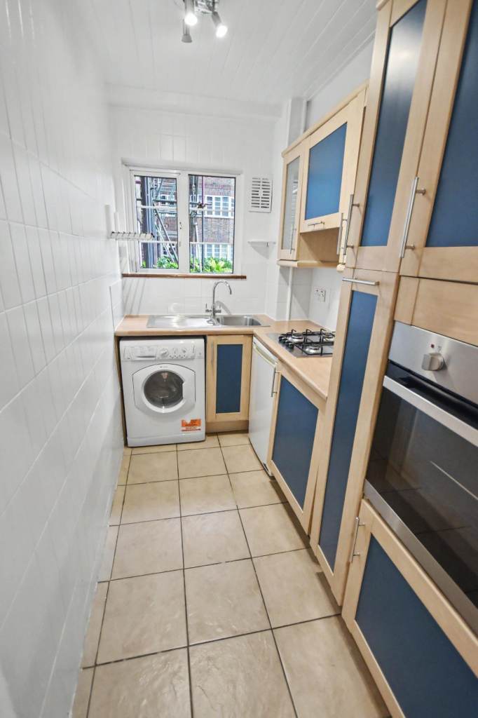 One Bedroom Property in Chiswick Village