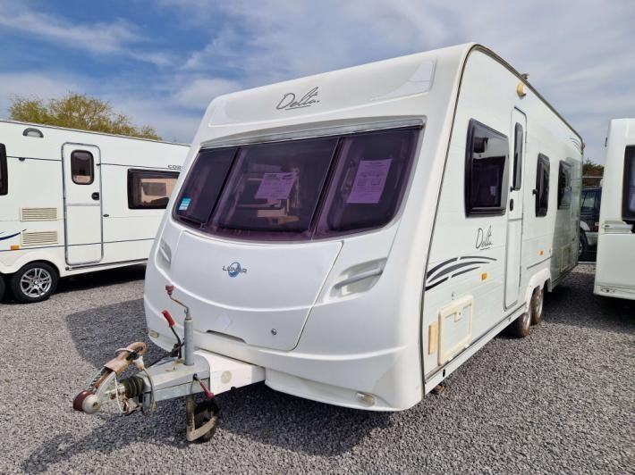 2008 Lunar Delta RS Used Caravan