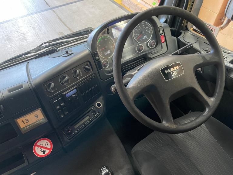 MAN TGM 18.250, 4X2 GLASS CARRIER – 2012 – DA12 CVF