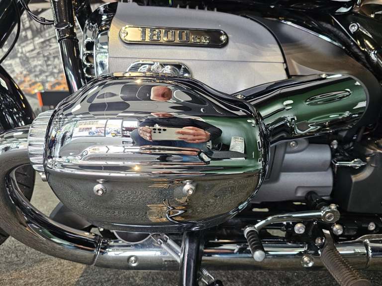 2021 BMW R 18 BOBBER 4,000 MILE'S 