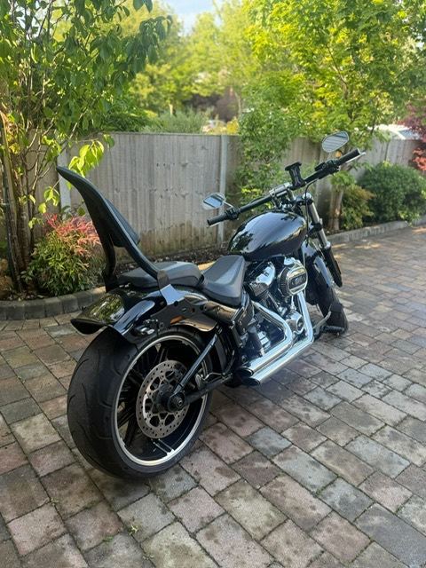 Harley-Davidson, SOFTAIL BREAKOUT, 2020, 1868 (cc)