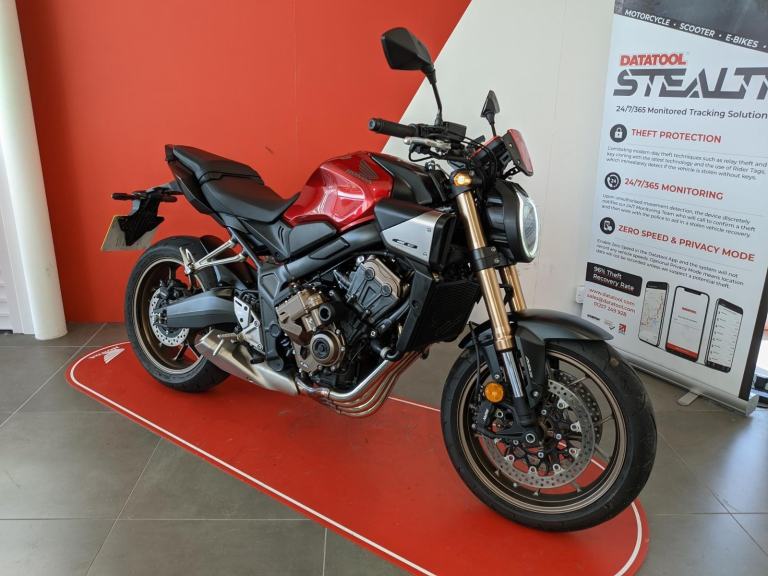 2024 HONDA CB650R RED METALLIC H/GRIPS SUPERB BIKE 