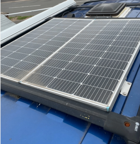 VW T5 CAMPERVAN RARE DOUBLE SIDE DOOR, REALLY GOOD CONDITION, MOT'D