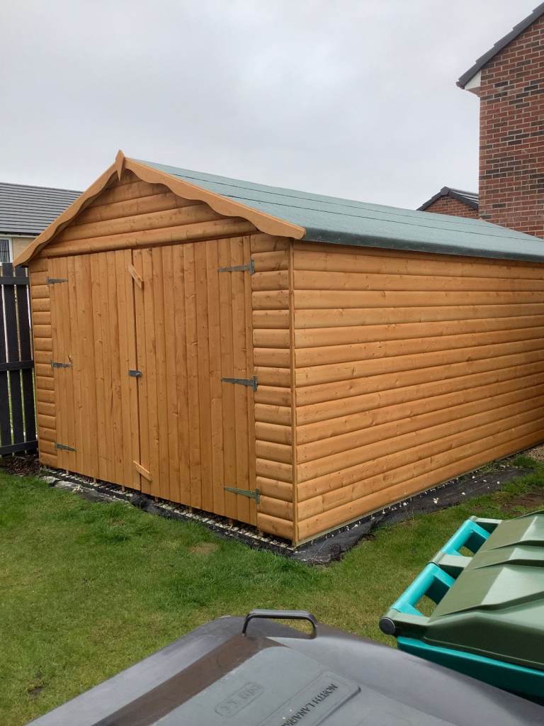 18x10 Garage 20mm Log effect 