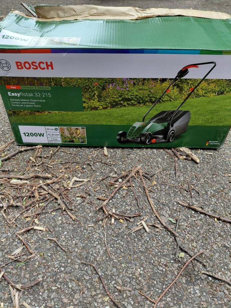 Bosch 1200W Corded Rotary Lawnmower - Easy Rotak 32 215 Unity Body only On Offer Bargain