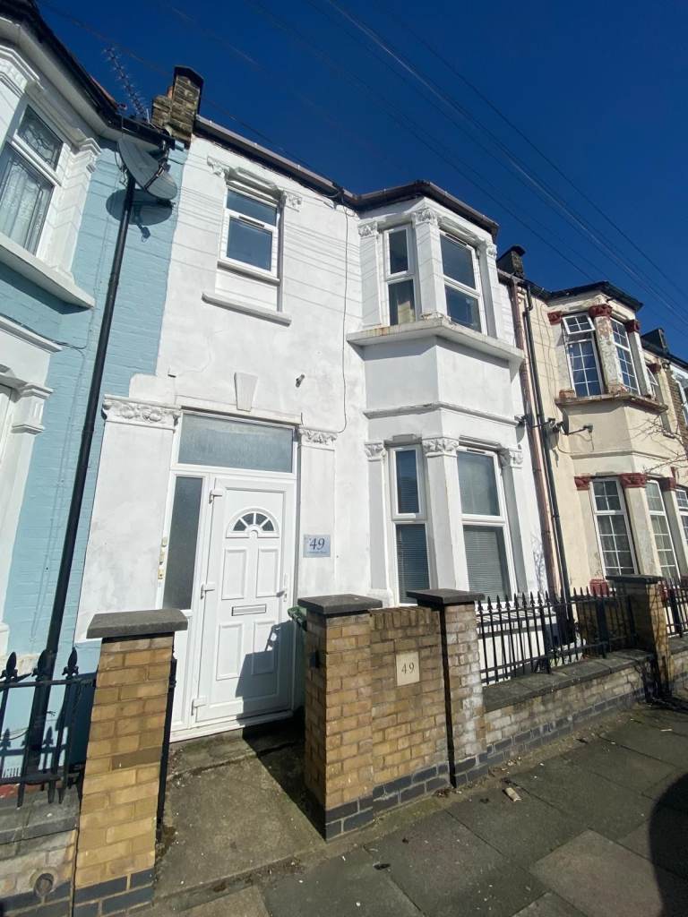 1 Bedroom Victorian Conversion Flat For Sale Forest Gate E7