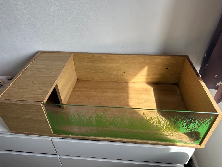 Tortoise table