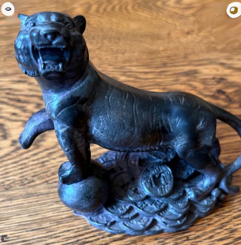 Chinese Lion or foo dog. Feng shui